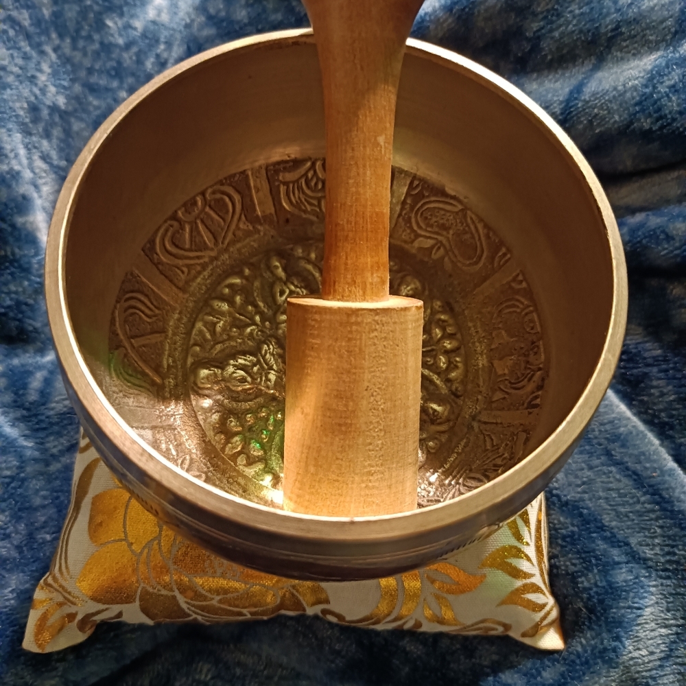Singing bowl